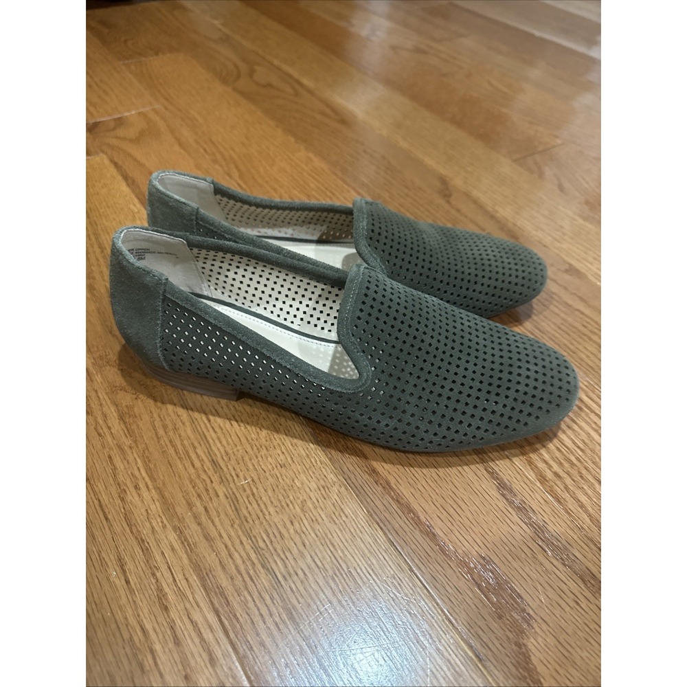 VIOLET & RED Salem Perforated Suede Loafer Flat Size 8M Olive Green Preppy